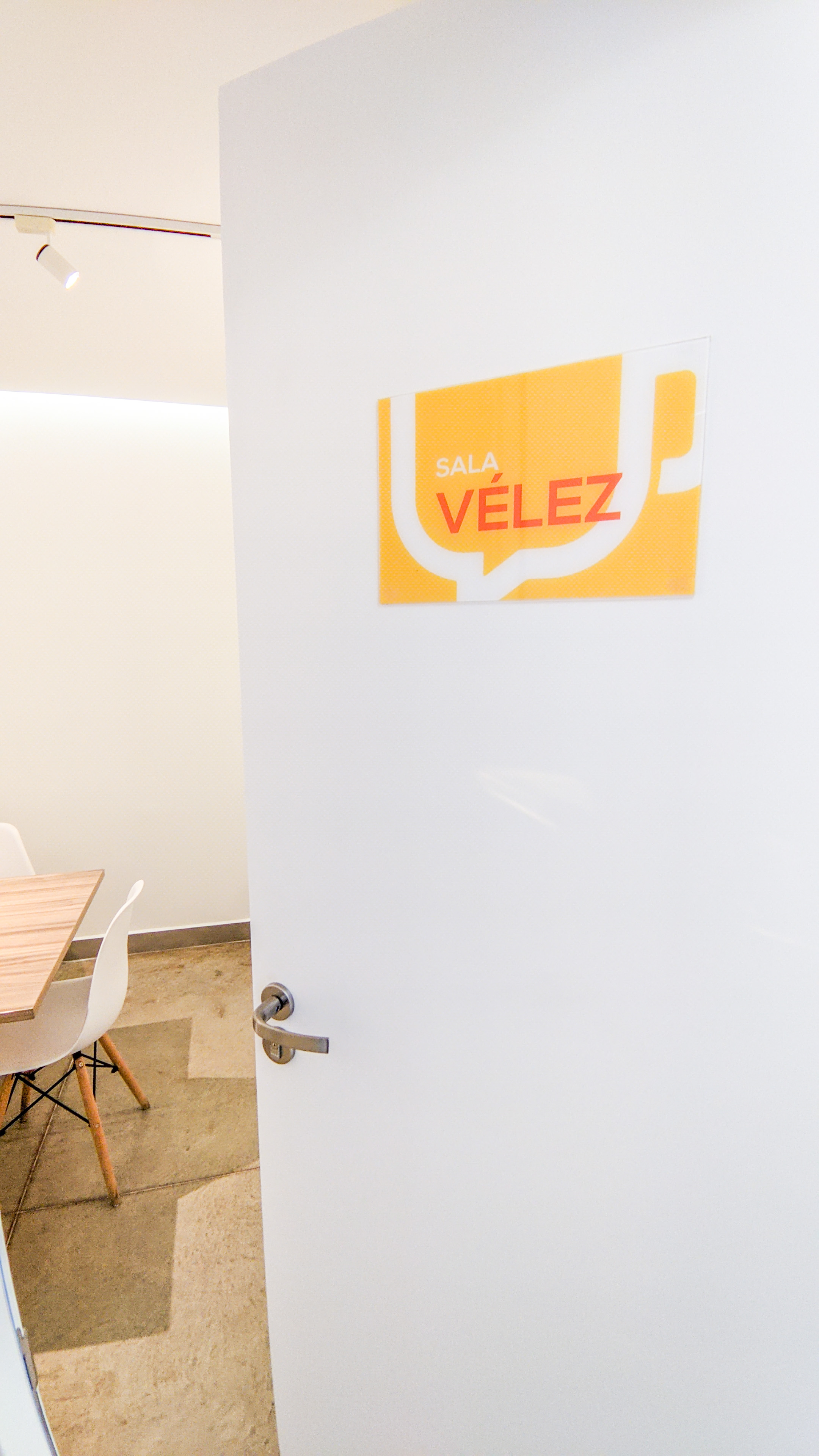 Sala de reunião Vélez, para até 6 pessoas